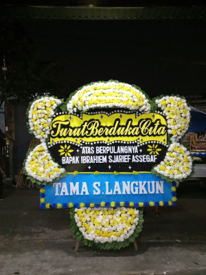 Papan Bunga Duka di Batealit
